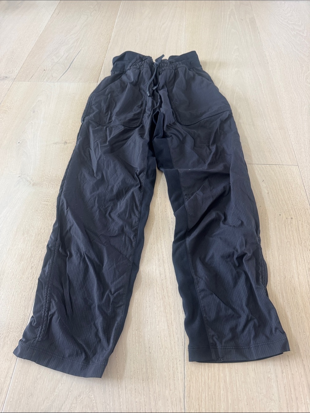 lululemon athletica Black Cropped Drawstring Ankle Pants